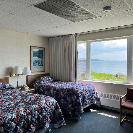 Shoreline Inn Grand Marais Bagian luar foto