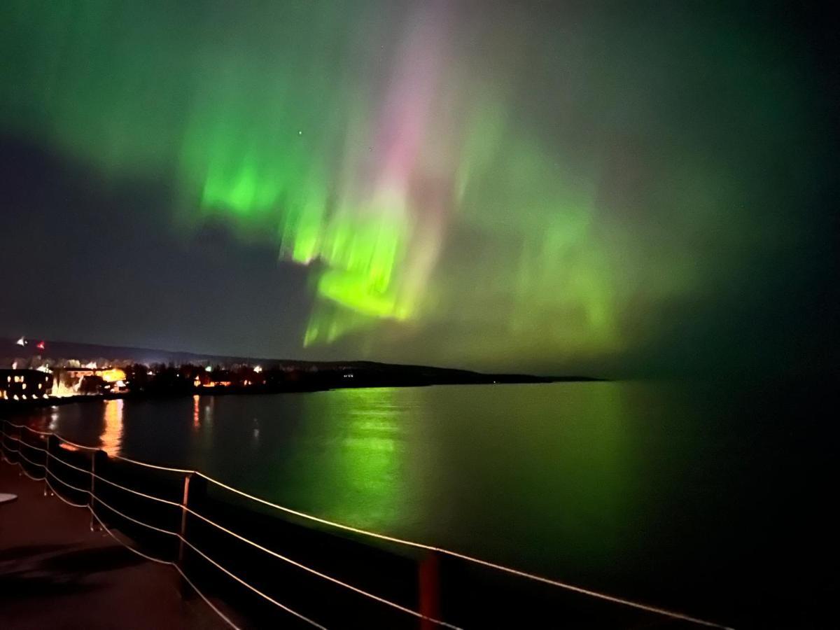Shoreline Inn Grand Marais Bagian luar foto